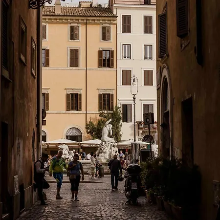 Piazza Navona Luxury Loft-3